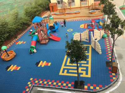 咨詢 黑龍江向陽足球場草坪多少錢1平方 安裝幾天完工歡迎您